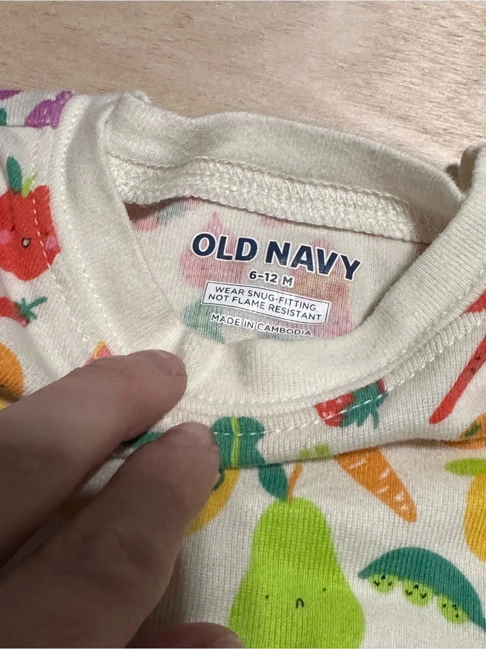 Old navy Kids eat the Rainbow Fruit veggie Pajama outfit Set 6-12 month set